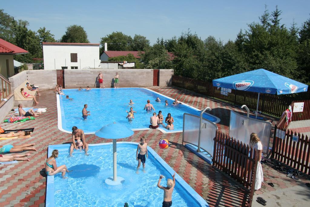 Hôtel Camping Oase Praha à Zlatníky Extérieur photo